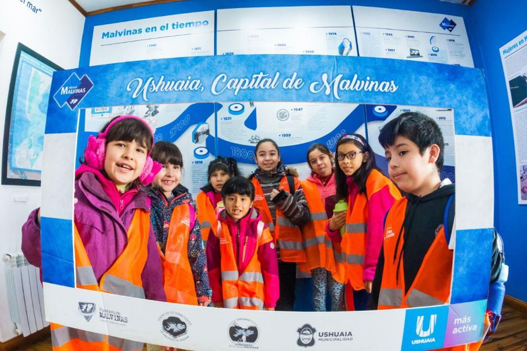 La Municipalidad De Ushuaia Llevo Adelante Las Caminatas Patrimoniales